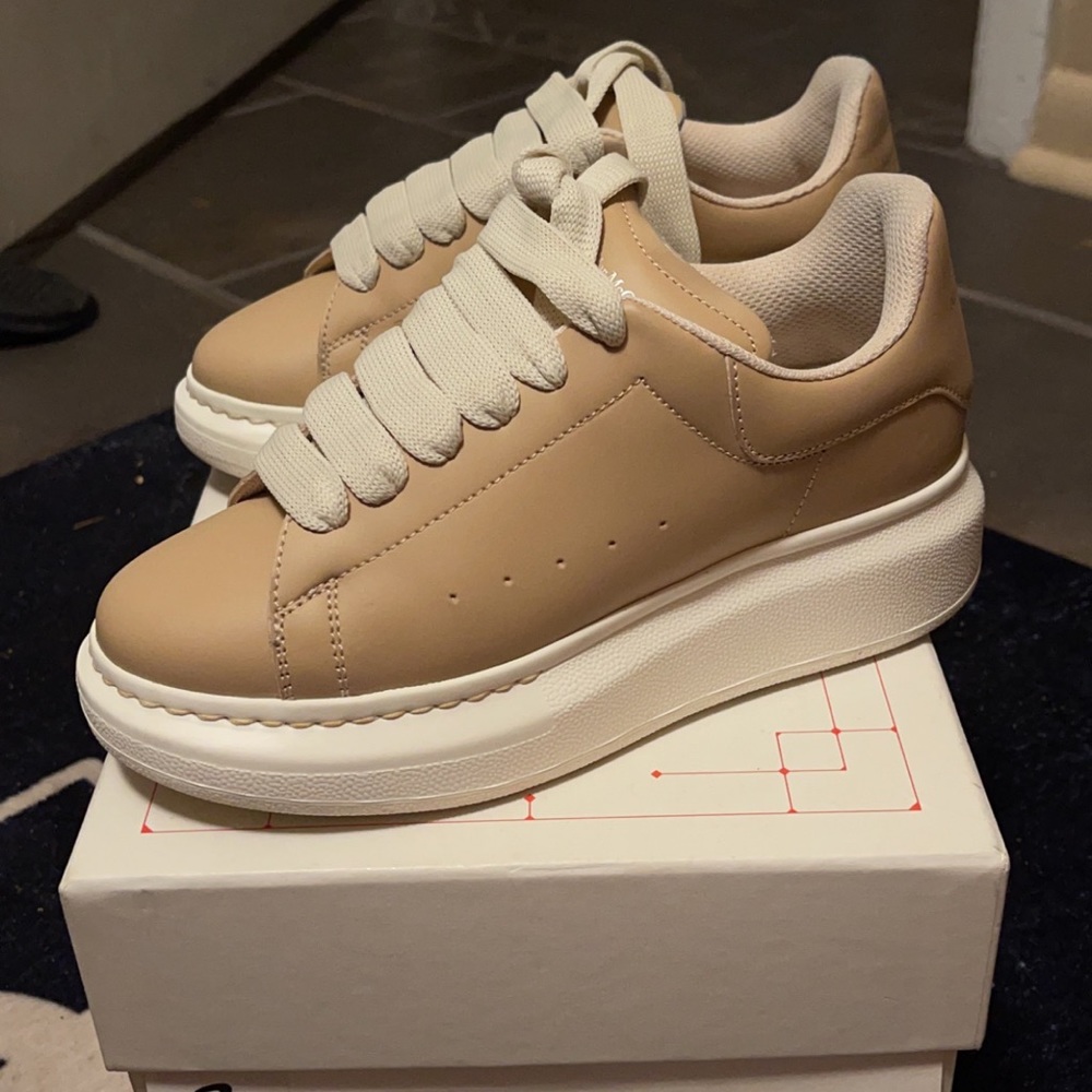 Size 33 (Kids 3) AUTHENTIC Alexander McQueens